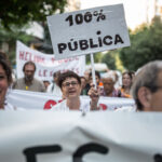 Marea Blanca de Catalunya, un any de lluita per la defensa de la sanitat pública Marea Blanca de Catalunya, un any de lluita per la defensa de la sanitat pública