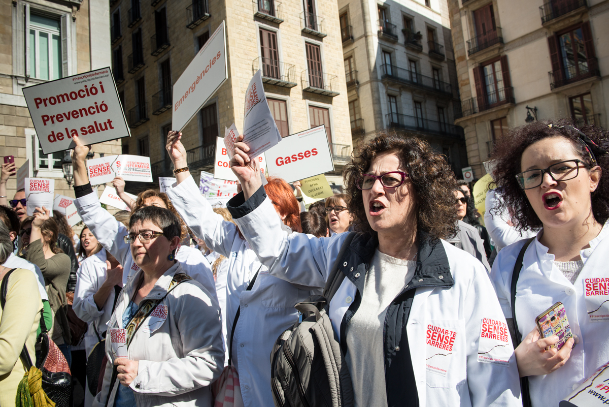 Infermeres es concentren a Barcelona contra el reial decret la primavera passada. / © SANDRA LÁZARO